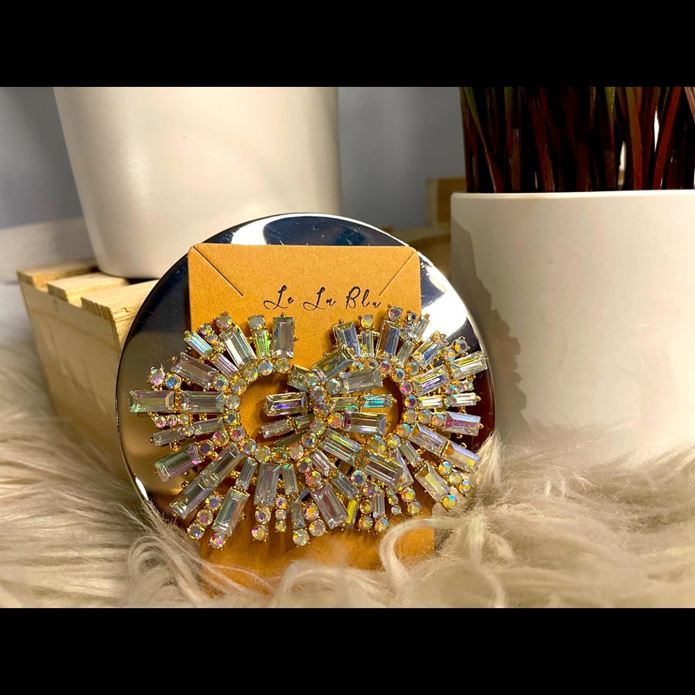 Le La Blu Iridescent stud earrings